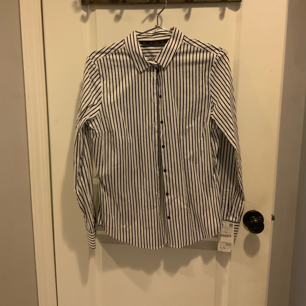 Zara Basic - Picture 2 of 3
